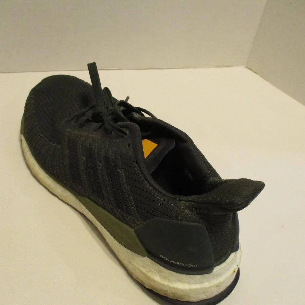 Adidas Solar Boost Shoes Woman Size 7 Gray White Athletic Outdoors Fun Shoes